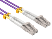 Le nyateƒe aɖewo me la, nukae nye OM4 fiber optic cabyi ƒe ŋudzro?
